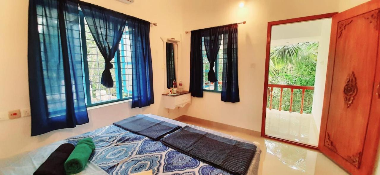الشقق الفندقية فاركَالافي  Blue Sophy Residency المظهر الخارجي الصورة