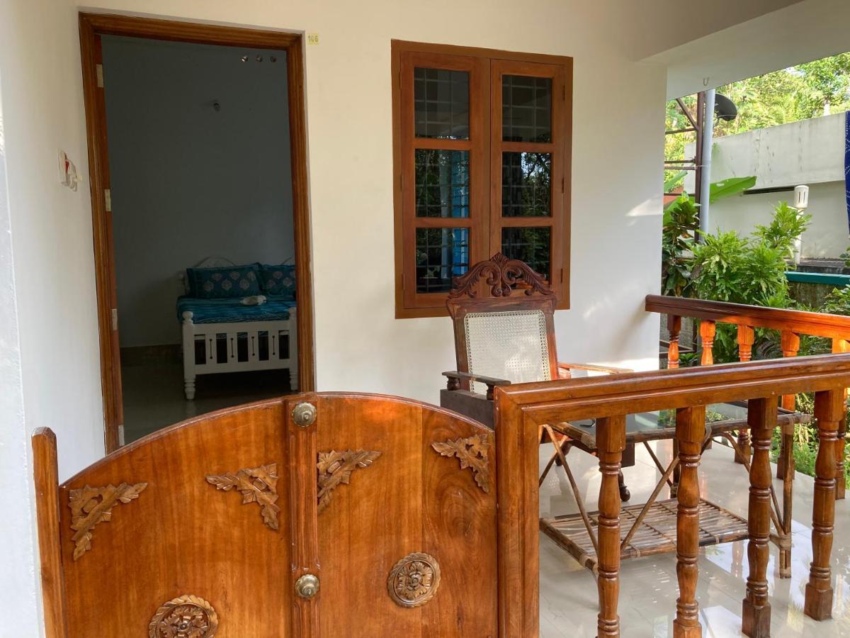 الشقق الفندقية فاركَالافي  Blue Sophy Residency المظهر الخارجي الصورة