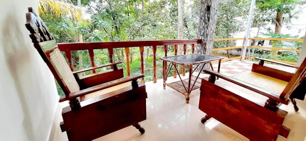 الشقق الفندقية فاركَالافي  Blue Sophy Residency المظهر الخارجي الصورة