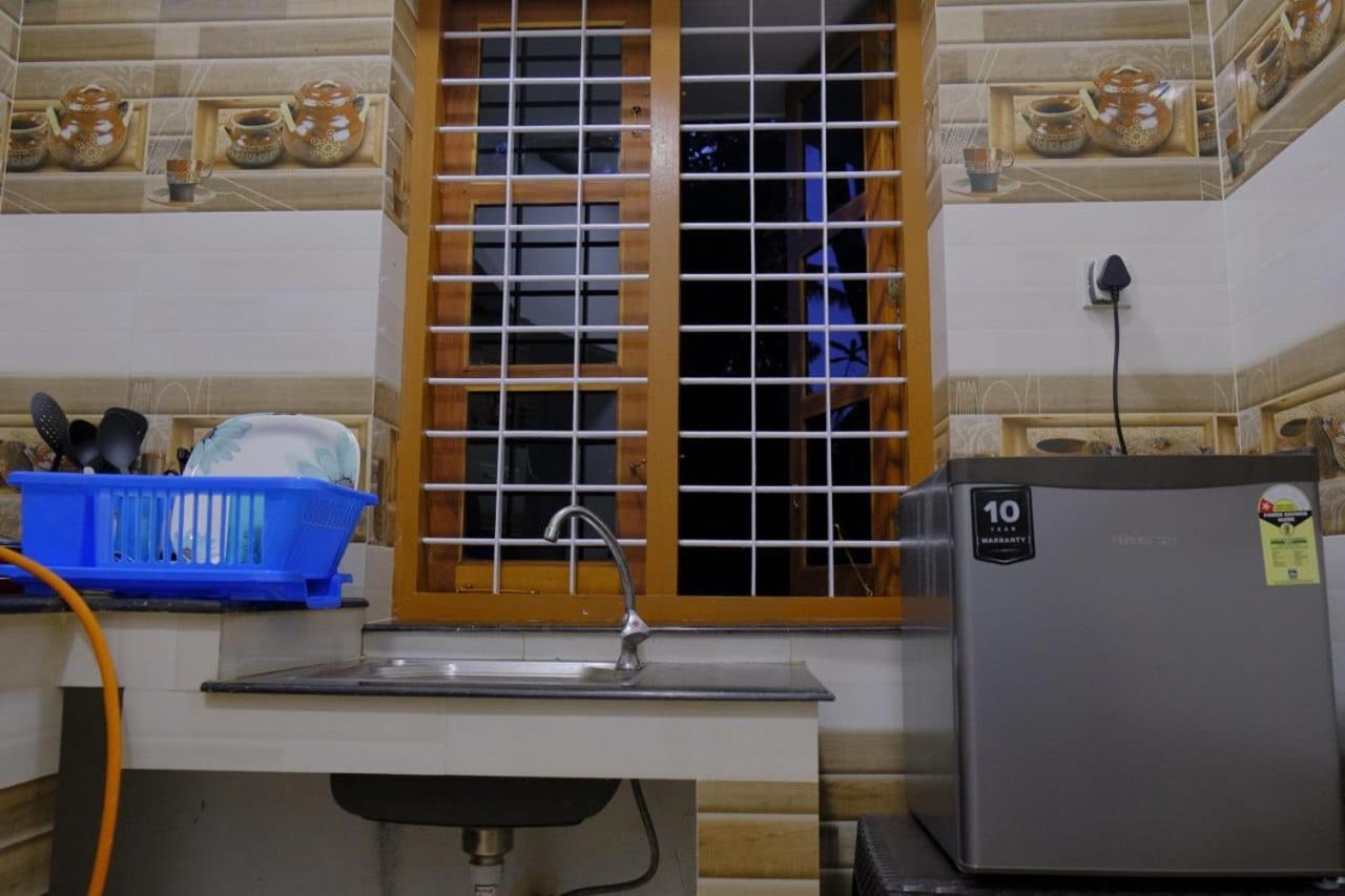 الشقق الفندقية فاركَالافي  Blue Sophy Residency المظهر الخارجي الصورة