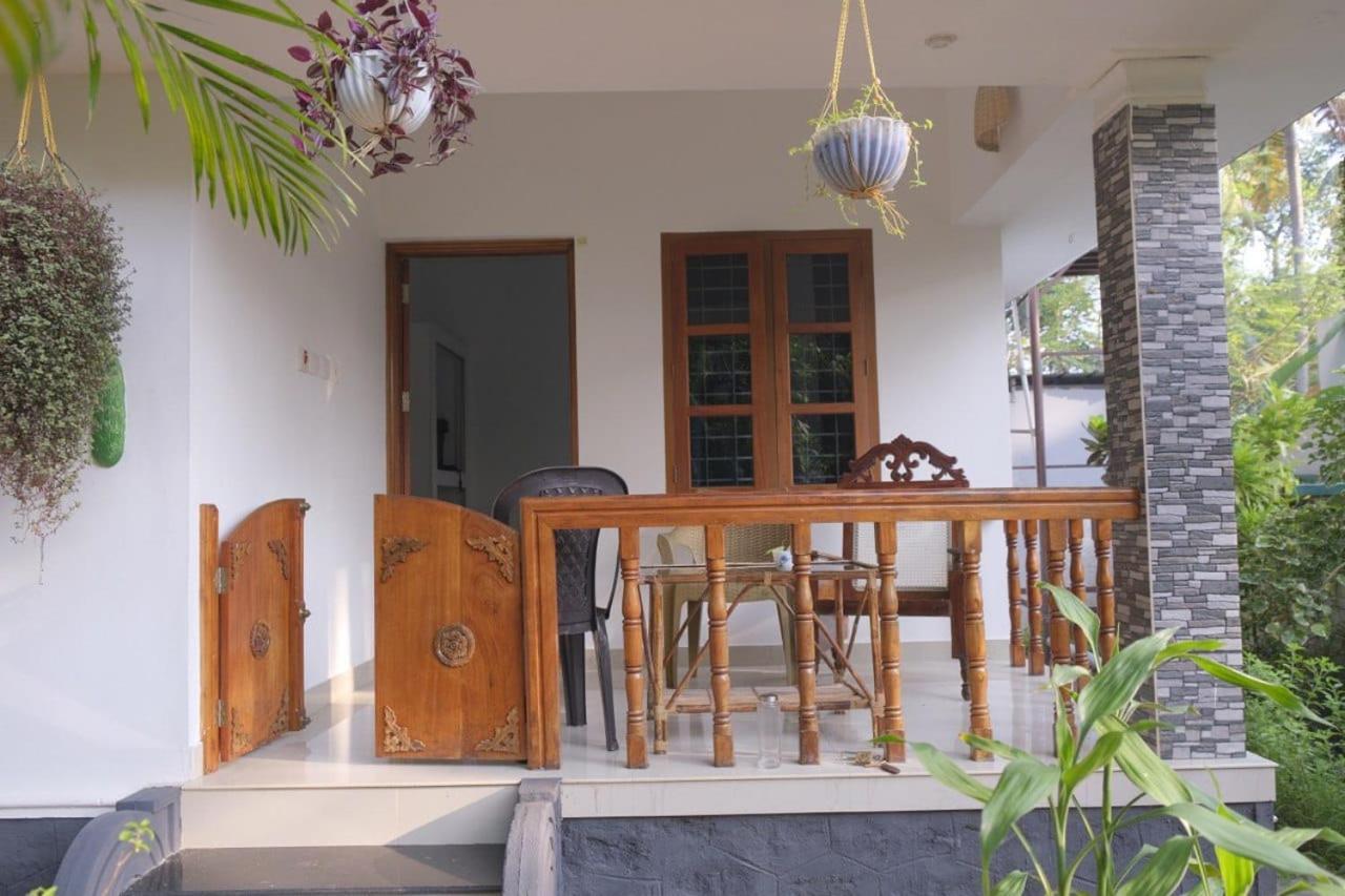 الشقق الفندقية فاركَالافي  Blue Sophy Residency المظهر الخارجي الصورة
