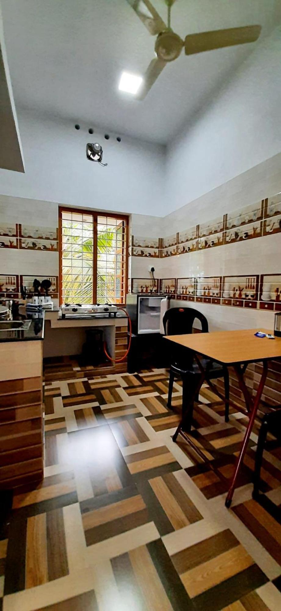 الشقق الفندقية فاركَالافي  Blue Sophy Residency المظهر الخارجي الصورة