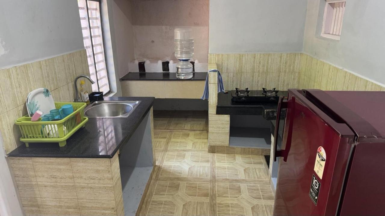 الشقق الفندقية فاركَالافي  Blue Sophy Residency المظهر الخارجي الصورة